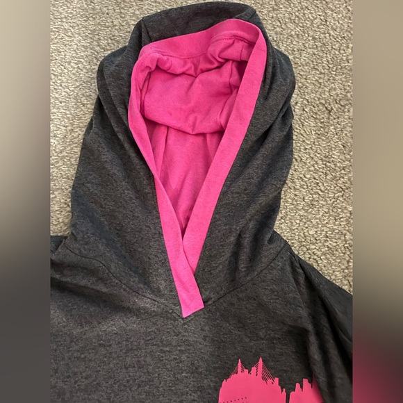 The North Face 2015 Boston Marathon Hooded Long Sleeve - Picture 8 of 11